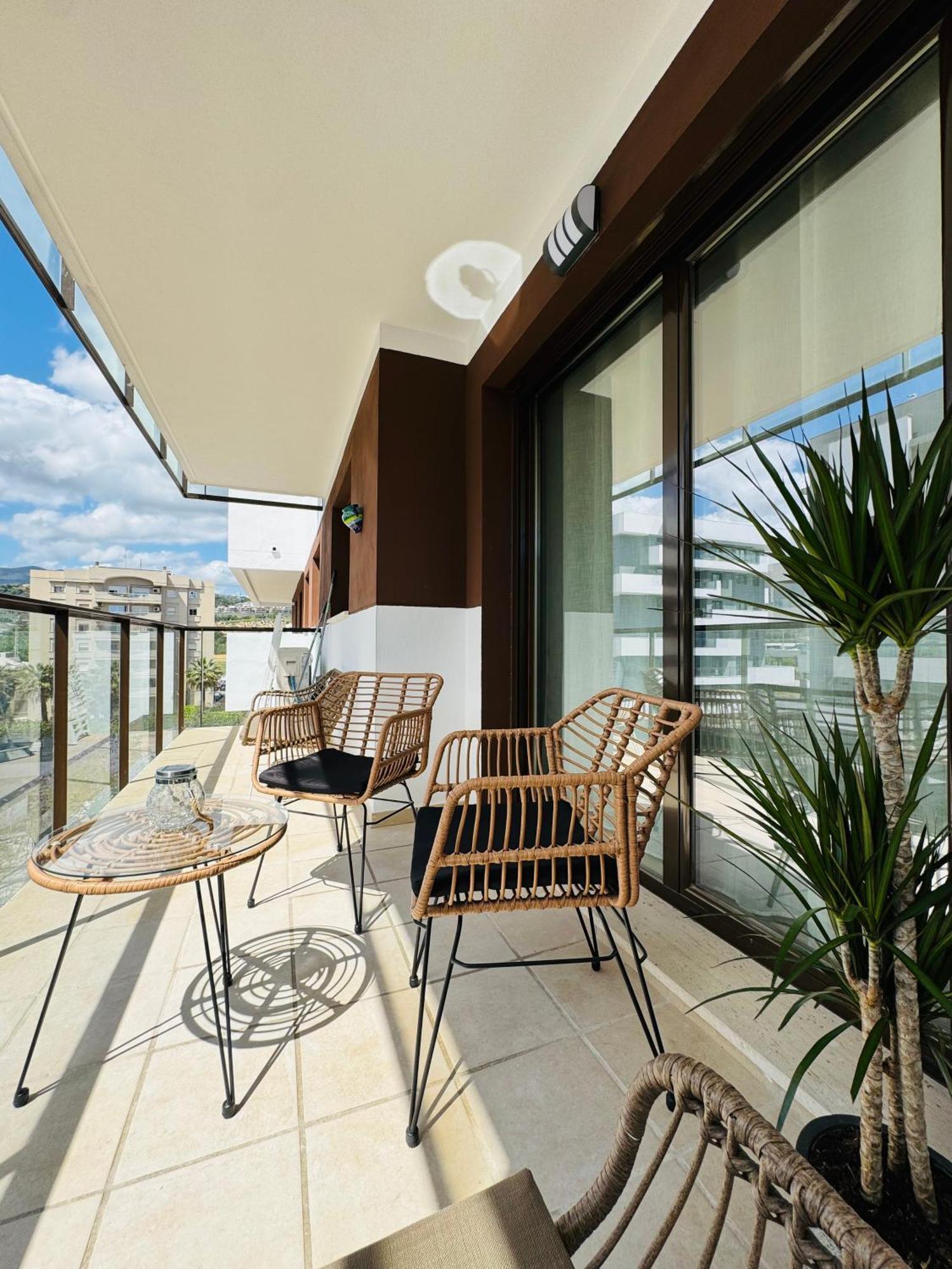 Parking Privado! Sol Y Mar Tu Hogar En La Costa Apartamento Estepona Exterior foto